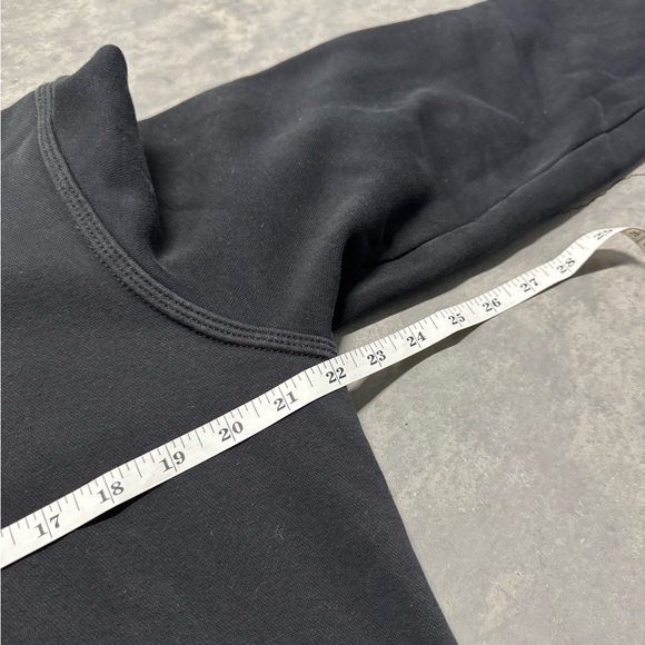 Nike Men's Black Hoodie with White Logo - Picture 5 of 6